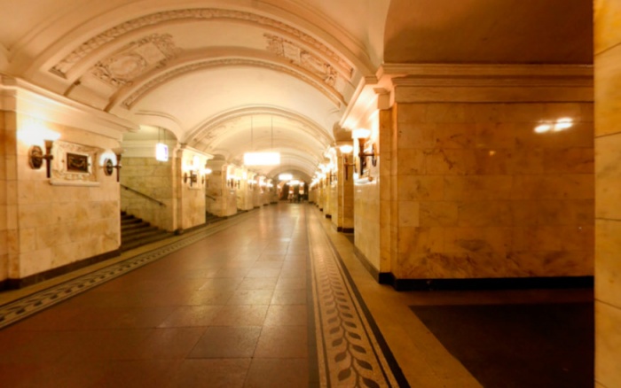 La Casa de EL entrevista a Dmitry Glukhovsky, el autor de la saga 'Metro' 5 metro moscú