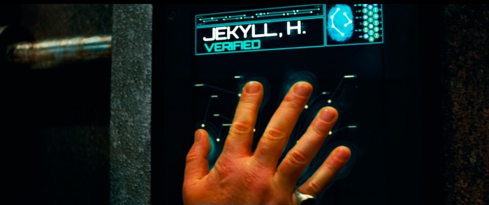 Russell Crowe como el Dr. Henry Jekyll y Mr. Hyde en 'La Momia' 2 'La Momia' Russell Crowe como el Dr. Henry Jekyll y Mr. Hyde