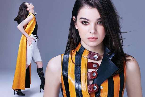 Hailee Steinfeld en conversaciones para ser la protagonista del spin-off de Transformers 1 Hailee Steinfeld en conversaciones para ser la protagonista del spin-off de Transformers