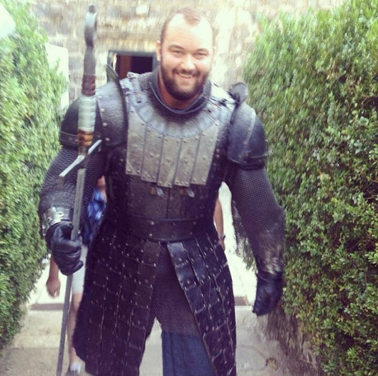 Entrevista con Hafþór Júlíus Björnsson, La Montaña en 'Juego de Tronos' 3 Hafþór Júlíus Björnsson - La Montaña de 'Juego de Tronos' en su armadura