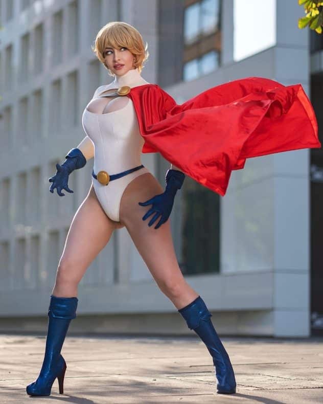 Fabibi - Cosplay de Power Girl - Cosplay - DC comcis - Cosplay DC - Cosplay DC Comics