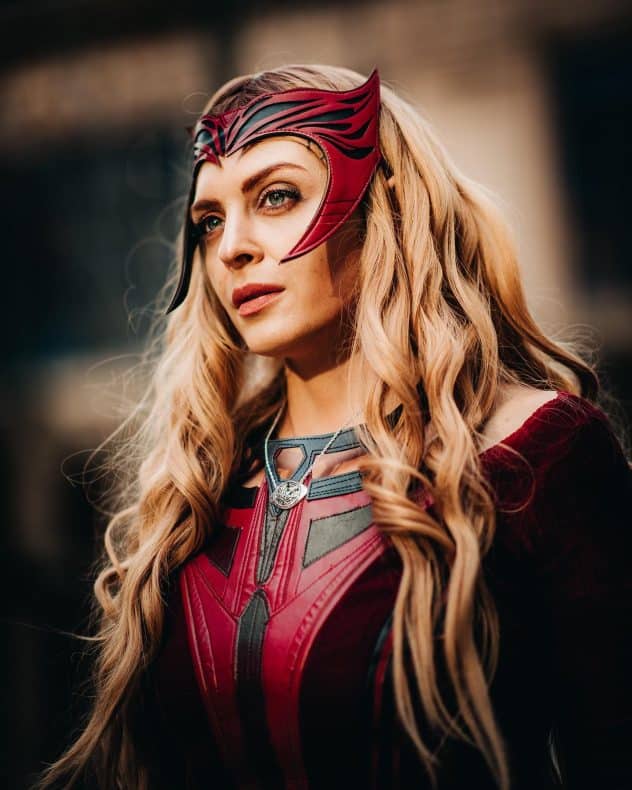 Cosplay de Wanda Maximoff - La bruja Escarlata - UCM - Cosplay UCM - Sam Syndulla Cosplayer