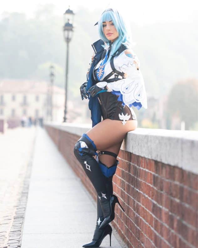 Cosplay de Eula - Genshin Impact - Franceskasz -