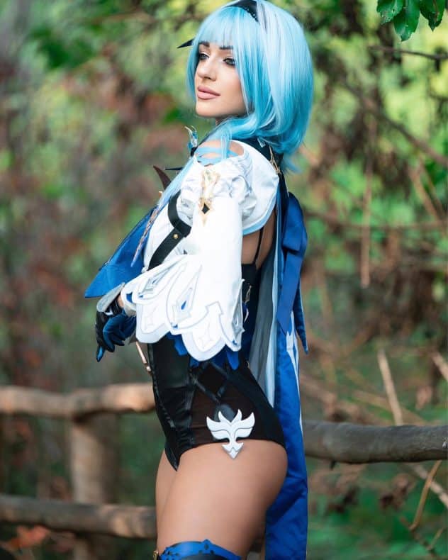 Cosplay de Eula - Genshin Impact - Franceskasz -