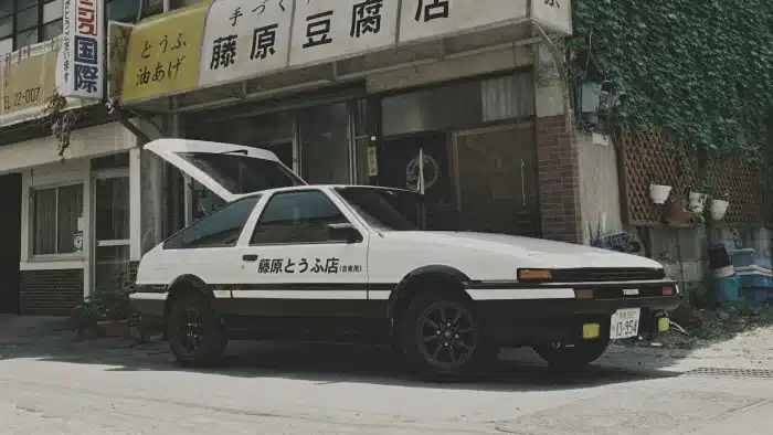 De Han a Hachiroku de Initial D: Sung Kang, el Alma Drift, se zambulle en el universo Initial D 2 initial d