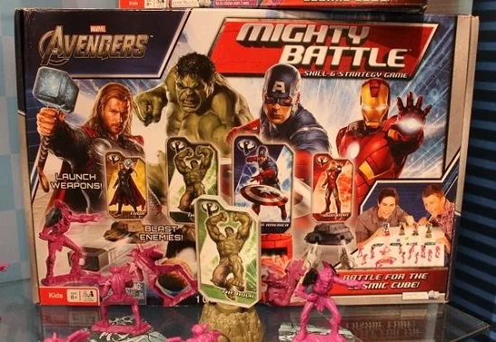 Juguetes-Vengadores-Skrulls-Redacted