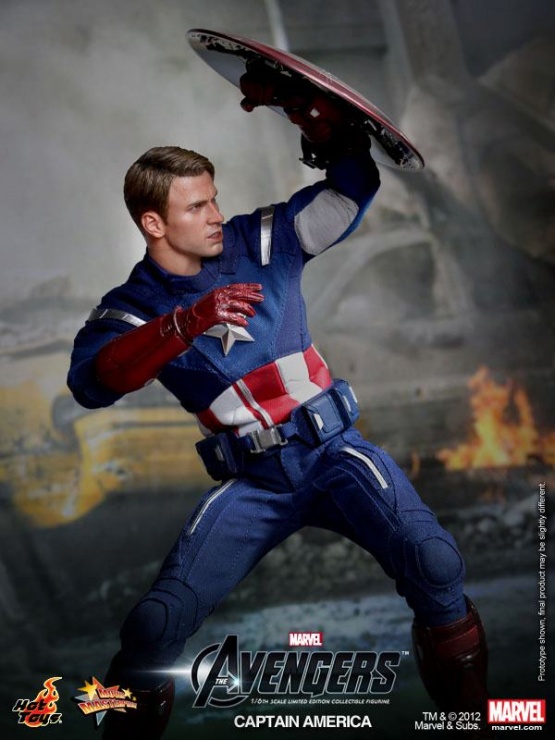 Figura Capitán América versión Vengadores de Hot Toys