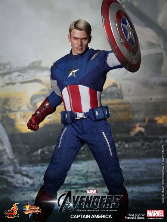 Figura Capitán América versión Vengadores de Hot Toys