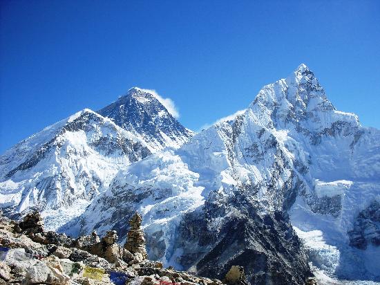 Everest Grande, Pequeño, Astronómico y Cotidiano: Libro disponible para iPad