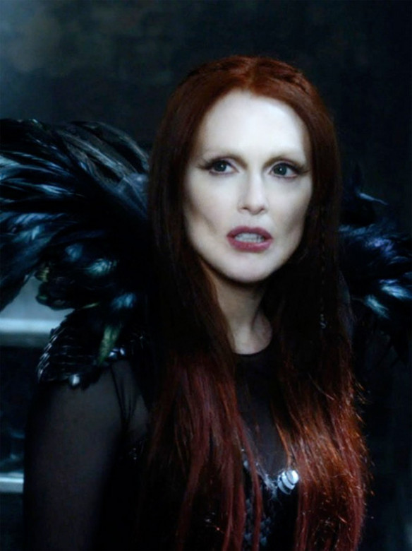 julianne_moore_seventh_son Primeras imágenes de El séptimo hijo