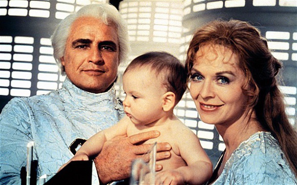 Marlon Brando y Susannah York en "Superman: The Movie" (1978)