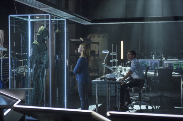 Primeras imágenes y promo del episodio 5 de Arrow 15 Arrow, CW, David Ramsey, Katie Cassidy, Stephen Amell