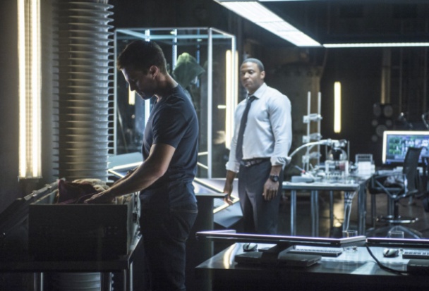 Primeras imágenes y promo del episodio 5 de Arrow 12 Arrow, CW, David Ramsey, Katie Cassidy, Stephen Amell
