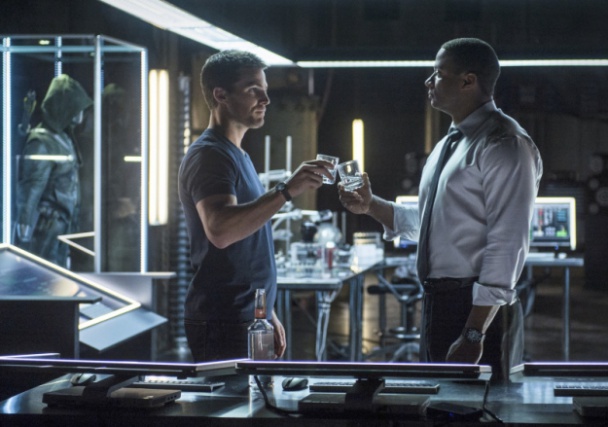 Primeras imágenes y promo del episodio 5 de Arrow 16 Arrow, CW, David Ramsey, Katie Cassidy, Stephen Amell