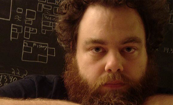 Patrick Rothfuss, primer plano, autor historia de Kvothe