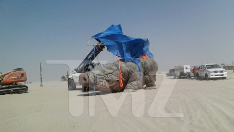 Imágenes del rodaje de 'Star Wars VII' nos muestran nuevos trajes y un segundo alienígena 1 J.J. Abrams, LucasFilm, Star Wars, Star Wars VII
