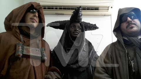 Imágenes del rodaje de 'Star Wars VII' nos muestran nuevos trajes y un segundo alienígena 11 J.J. Abrams, LucasFilm, Star Wars, Star Wars VII
