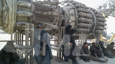 Imágenes del rodaje de 'Star Wars VII' nos muestran nuevos trajes y un segundo alienígena 4 J.J. Abrams, LucasFilm, Star Wars, Star Wars VII
