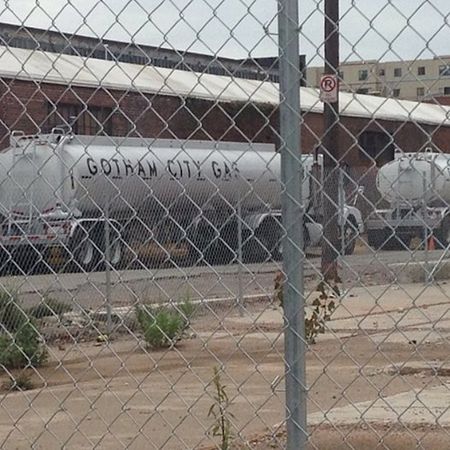 Gotham City Gas 03