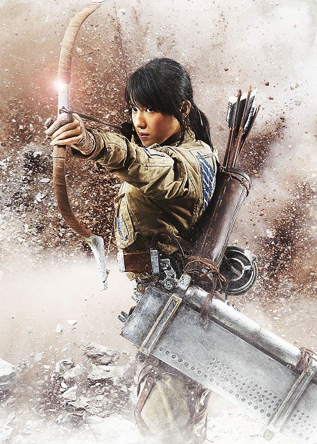 Primer vistazo a la película de imagen real de 'Ataque a los Titanes' 6 Ataque a los Titanes - Nanami Sakuraba como Sasha