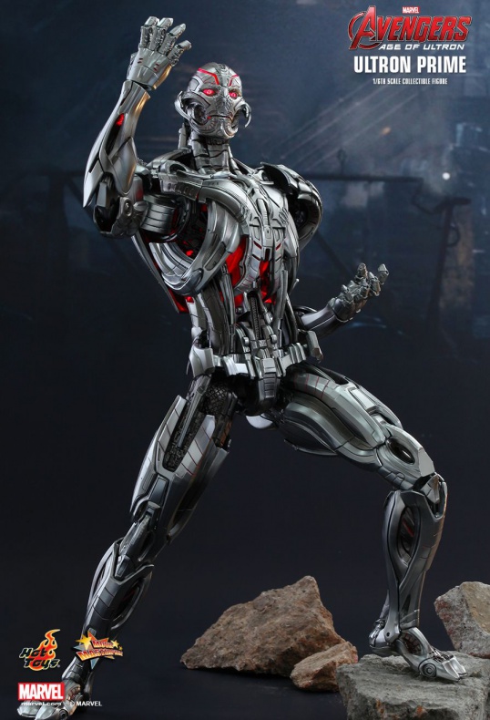 Hot Toys presenta su figura de Ultrón 7 Hot Toys presenta su figura de Ultrón