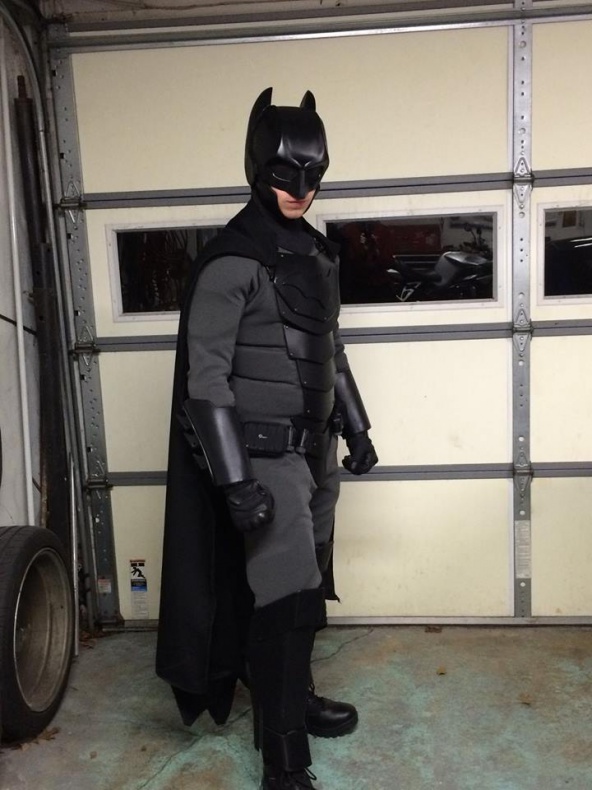 Un estudiante de diseño hace un traje de Batman funcional 26 Batman, Fan-Made
