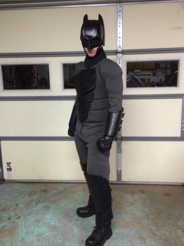 Un estudiante de diseño hace un traje de Batman funcional 25 Batman, Fan-Made