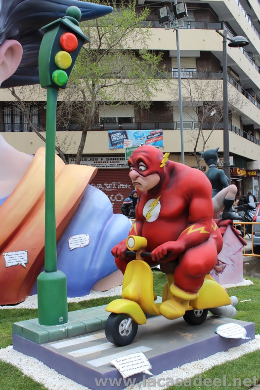 Las Fallas de Valencia más frikis 10 Fallas, Friki