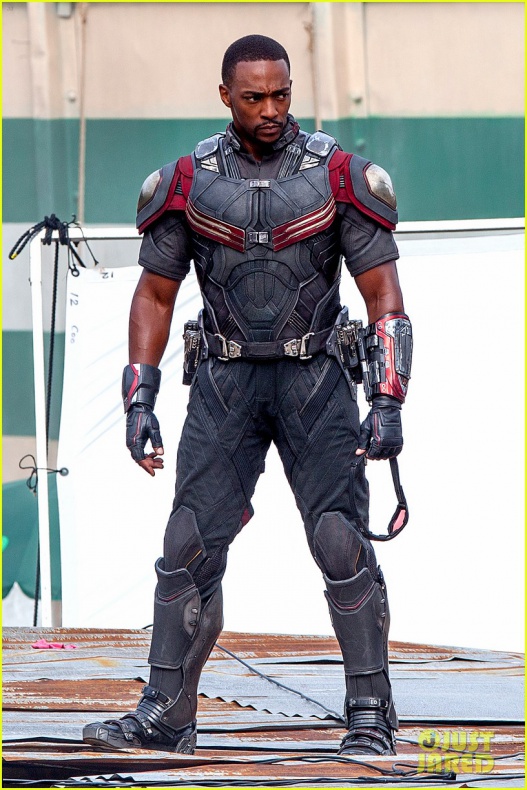 Evans, Mackie y Grillo en el rodaje de 'Civil War' 39 Anthony Mackie, Capitán América: Civil War, Chris Evans, Emily VanCamp, Frank Grillo, Marvel Studios