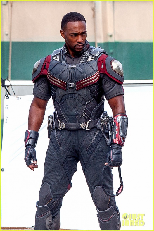 Evans, Mackie y Grillo en el rodaje de 'Civil War' 35 Anthony Mackie, Capitán América: Civil War, Chris Evans, Emily VanCamp, Frank Grillo, Marvel Studios