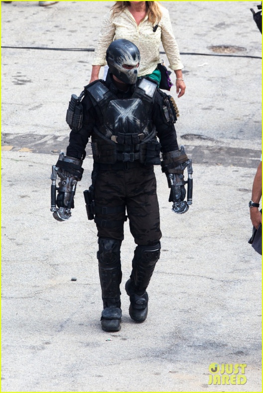 Evans, Mackie y Grillo en el rodaje de 'Civil War' 75 Anthony Mackie, Capitán América: Civil War, Chris Evans, Emily VanCamp, Frank Grillo, Marvel Studios