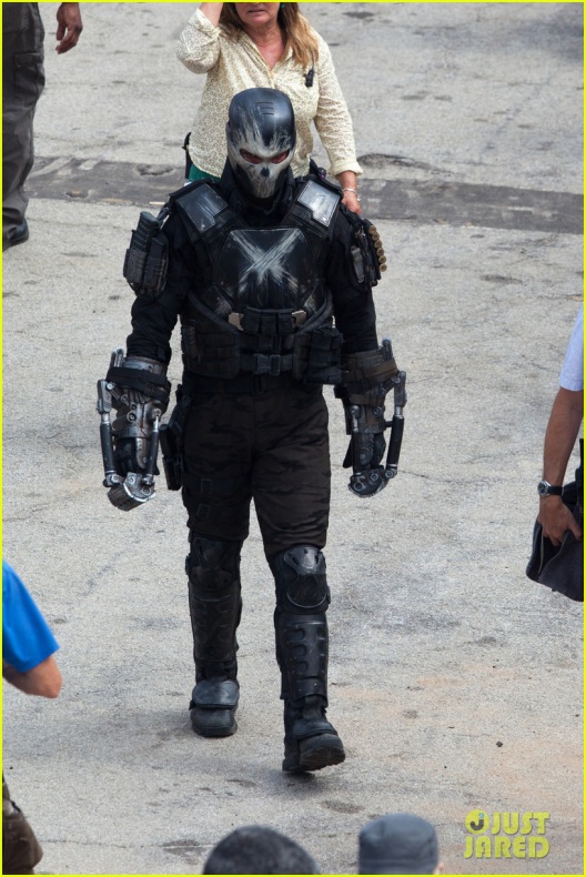 Evans, Mackie y Grillo en el rodaje de 'Civil War' 76 Anthony Mackie, Capitán América: Civil War, Chris Evans, Emily VanCamp, Frank Grillo, Marvel Studios