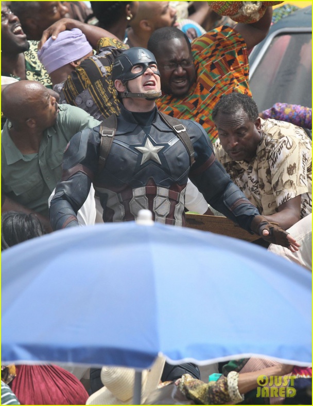 Evans, Mackie y Grillo en el rodaje de 'Civil War' 57 Anthony Mackie, Capitán América: Civil War, Chris Evans, Emily VanCamp, Frank Grillo, Marvel Studios
