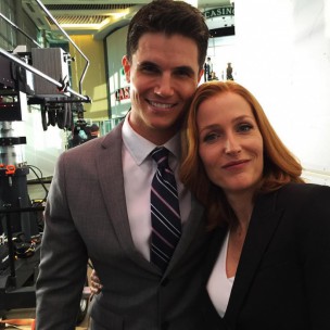 Primer vistazo a Robbie Amell en la nueva miniserie de 'Expediente X'
