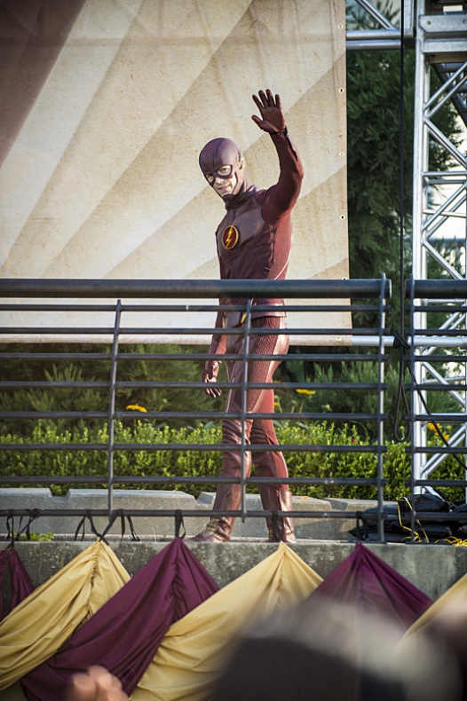 The Flash 2x01