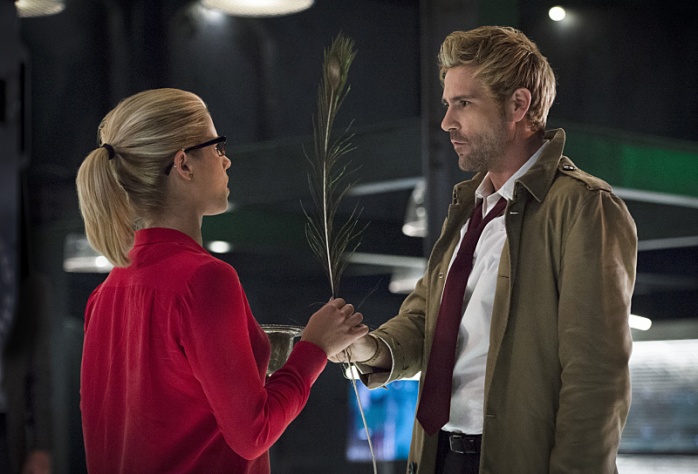 Tráiler e imágenes de la aparición de Constantine en 'Arrow' 2 Arrow, Constantine, John Constantine, The CW