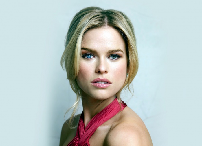 Alice Eve