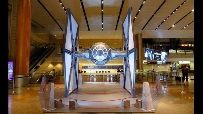 El aeropuerto Changi de Singapur coloca un Ala-X a escala real