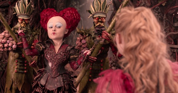 Nuevas imágenes y tráiler para 'Alicia a través del espejo' 3 Alicia a través del espejo, Disney