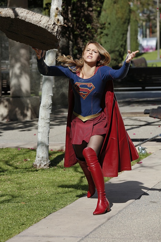 Teaser e imágenes del crossover entre Supergirl y The Flash
