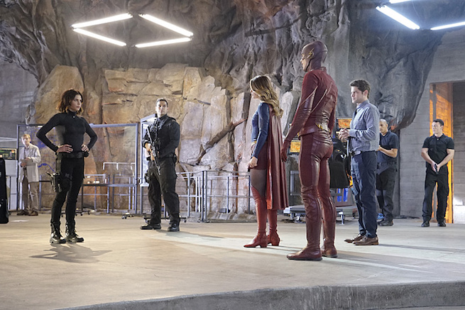 Teaser e imágenes del crossover entre Supergirl y The Flash