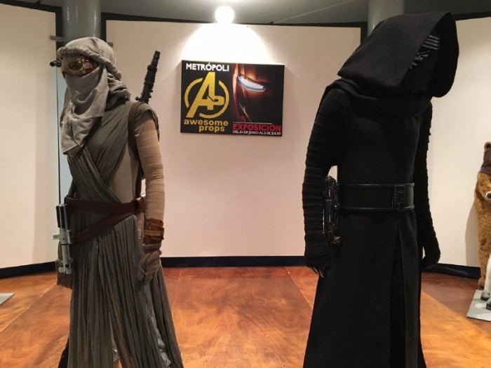 Metrópoli Comic Con Awesme Props