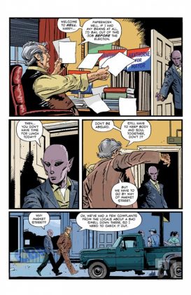 Resident Alien The Man With No Name P&aacute;gina interior (2)