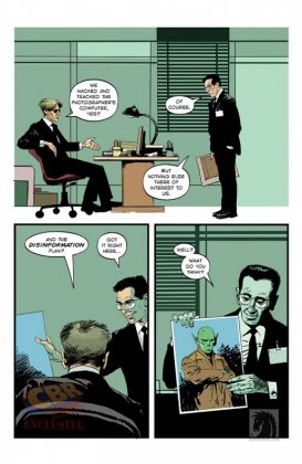 Resident Alien The Man With No Name P&aacute;gina interior (3)