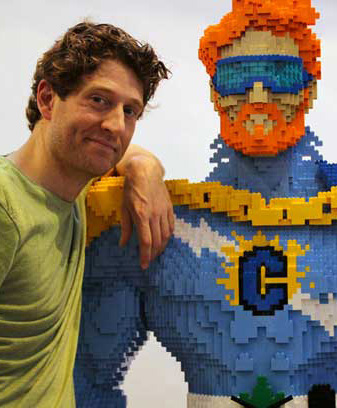 Nathan Sawaya convierte a los superhéroes de DC en esculturas de Lego 12 DC, Lego, Nathan Sawaya