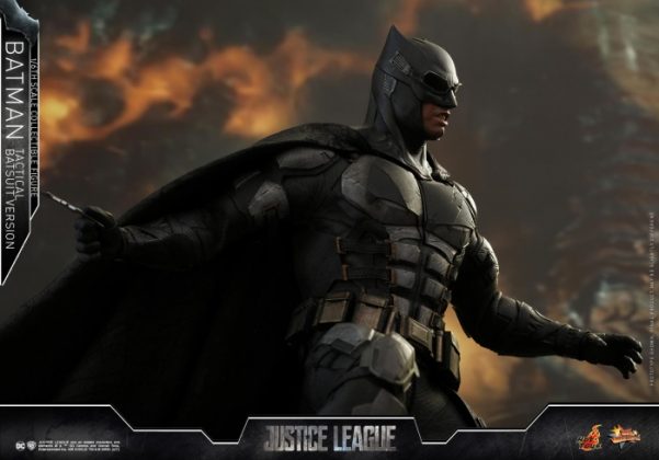 batman hot toys 19