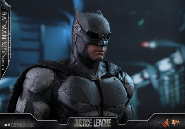 batman hot toys 21