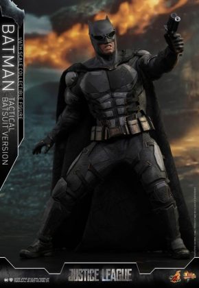 batman hot toys 8