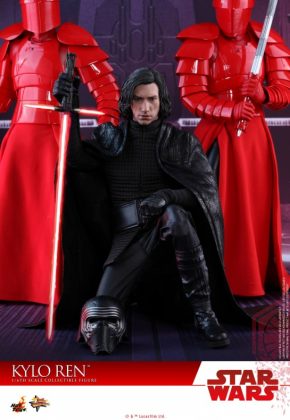Hot Toys desvela la nueva figura de Kylo Ren de 'Star Wars: Los últimos Jedi'