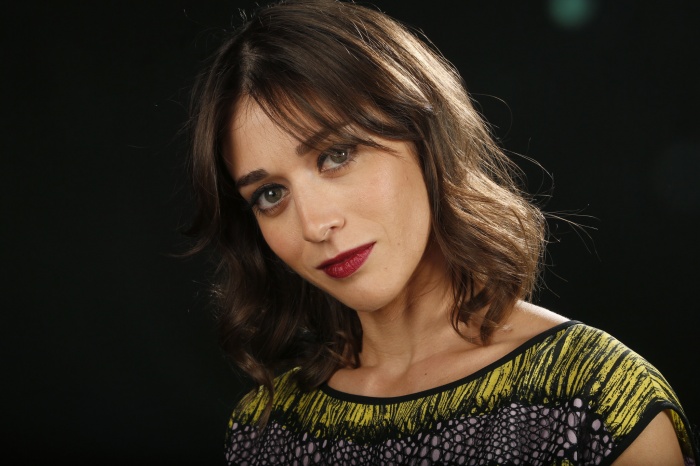 Lizzy Caplan Lizzy Caplan